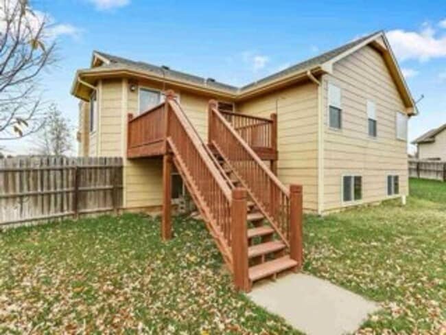 Building Photo - 5 Bedroom Home In Derby