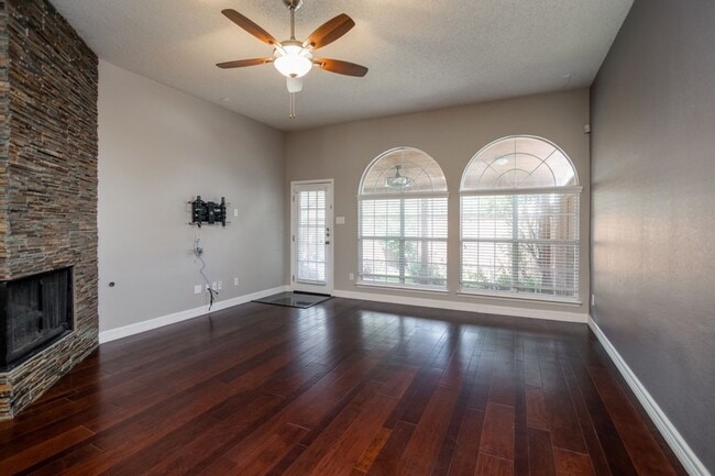 Building Photo - COMING SOON! GORGEOUS 4 BEDROOM HOME LOCATED IN ALLEN TEXAS!