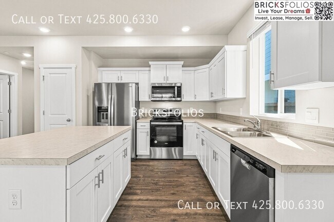 Building Photo - 4237 Pronghorn Pl