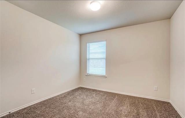 Building Photo - 2426 Lupton St