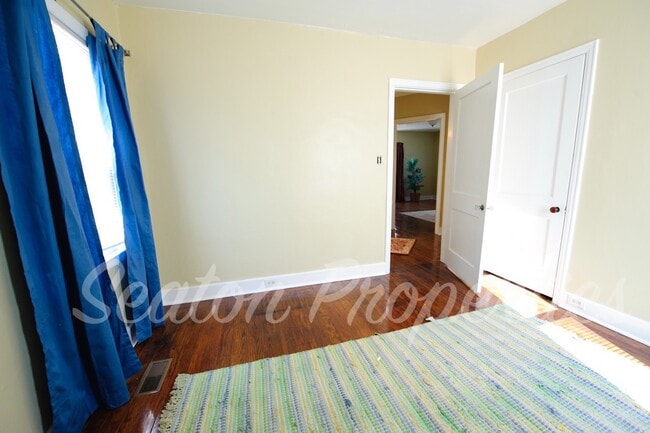 Building Photo - 2817 Boright Dr