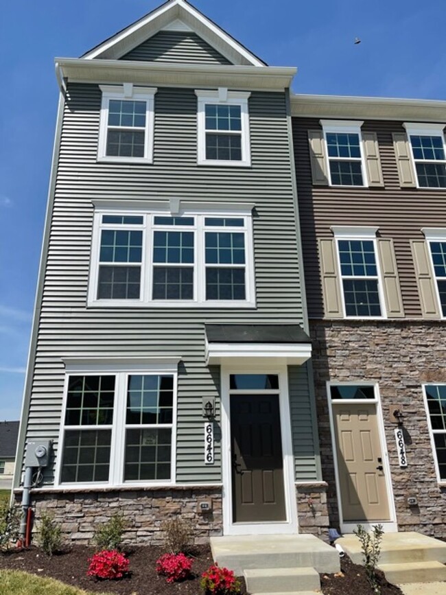 Primary Photo - LUXURY END UNIT TOWNHOUSE IN BALLENGER RUN