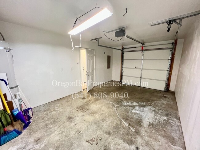 Building Photo - Blanco Ave. Duplexes