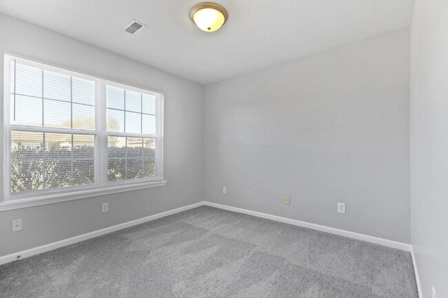 Building Photo - 4706 Fenimore Dr