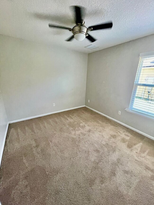 Building Photo - 96521 Starfish Dr