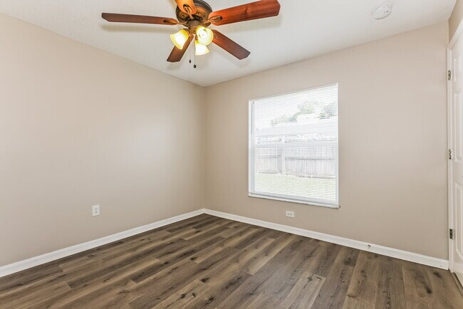 Building Photo - 4706 N Dawnmeadow Ct