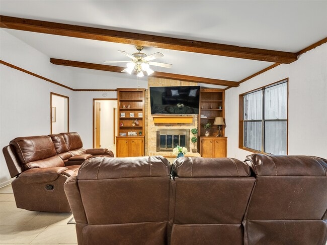 Building Photo - 4002 Thistledown Dr
