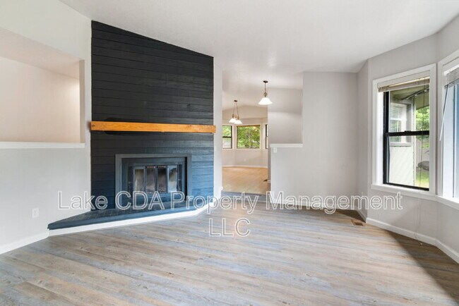 Building Photo - 13079 N Westwood Dr