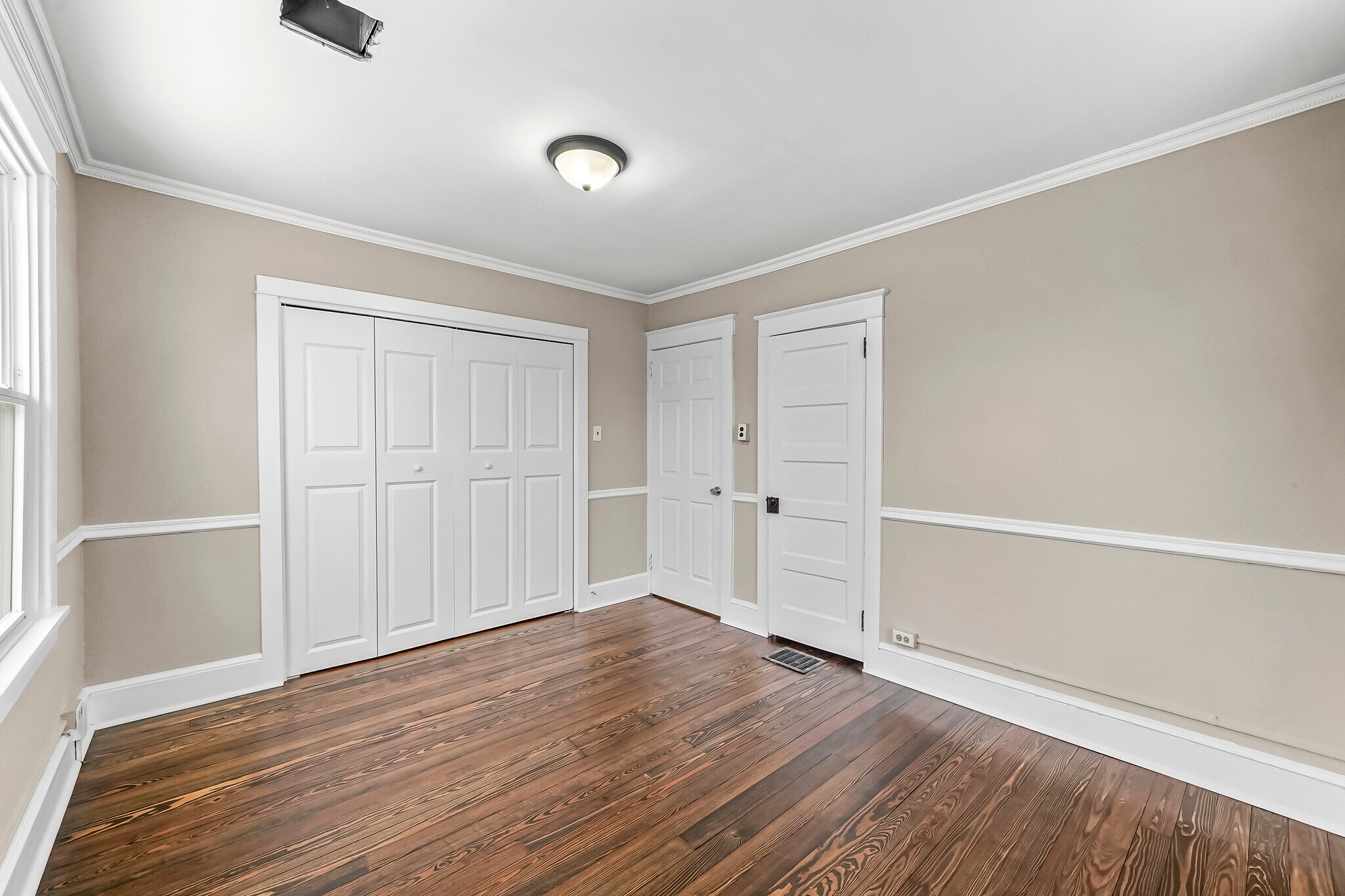 Building Photo - 640 Market St