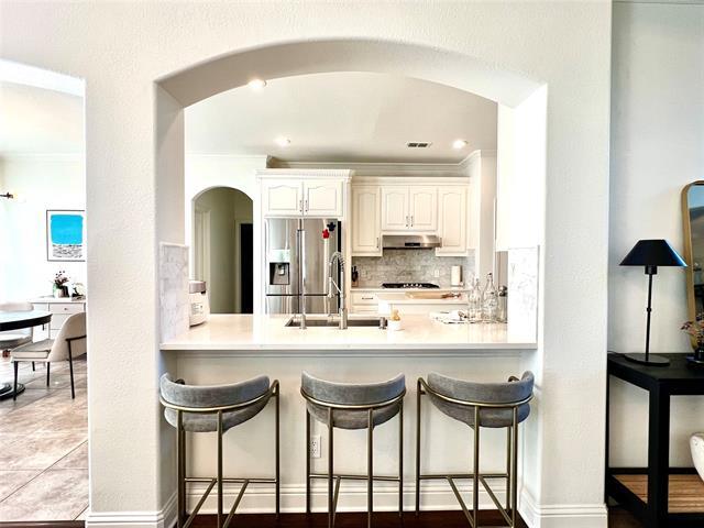 Building Photo - 607 Sante Fe Dr