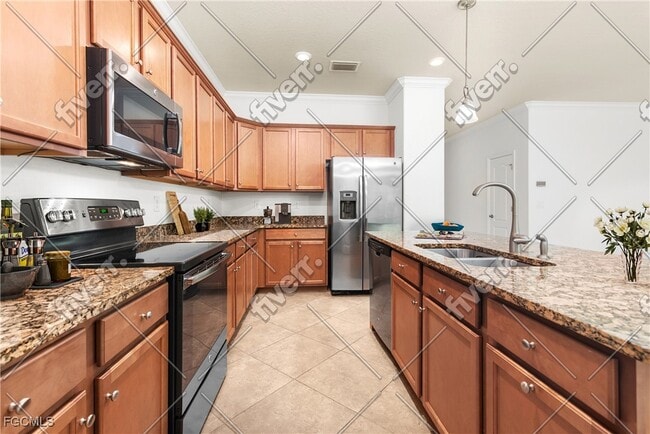 Building Photo - 16471 Windsor Way