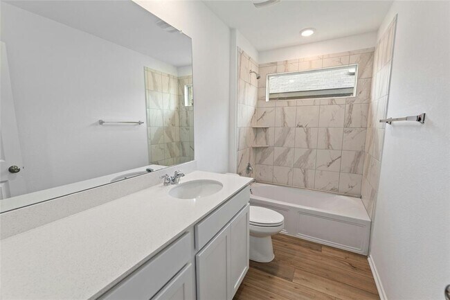 Building Photo - 443 Sebring Cir