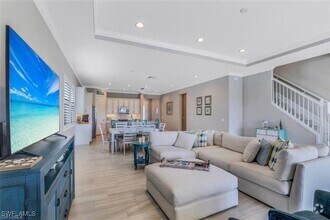 Building Photo - 4714 Formosa Dr