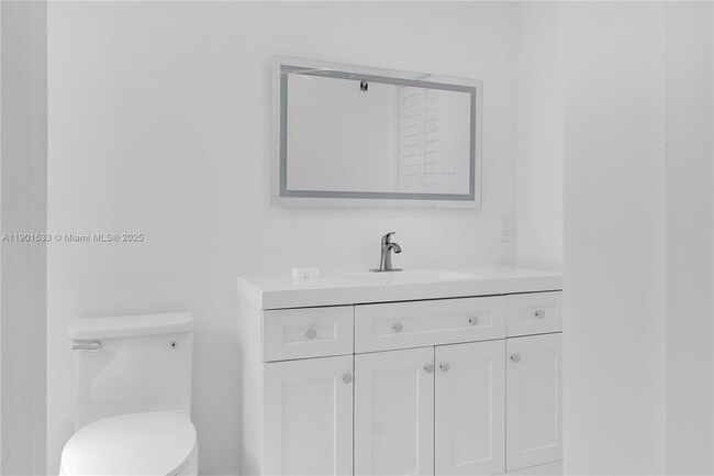 Building Photo - 4900 SW 106th Ave