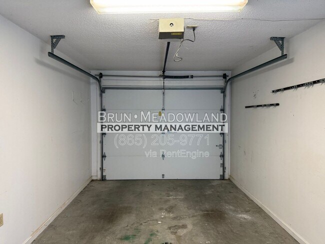 Building Photo - 10427 Raven Brook Ln