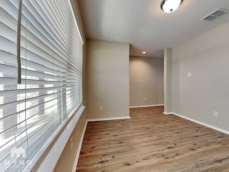 Building Photo - 3910 Colemans Run