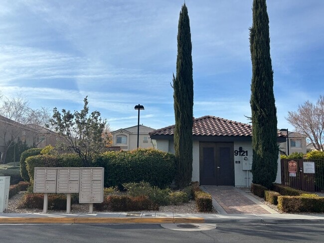 Building Photo - Gated 3-Bedroom Home with Community Pool Near Fort Apache & Blue Diamond