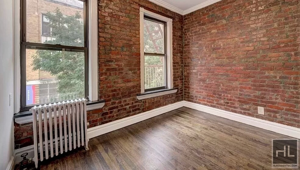 Building Photo - BEAUTIFUL 3 BED IN PRIME EAST VILLAGE LOCA...