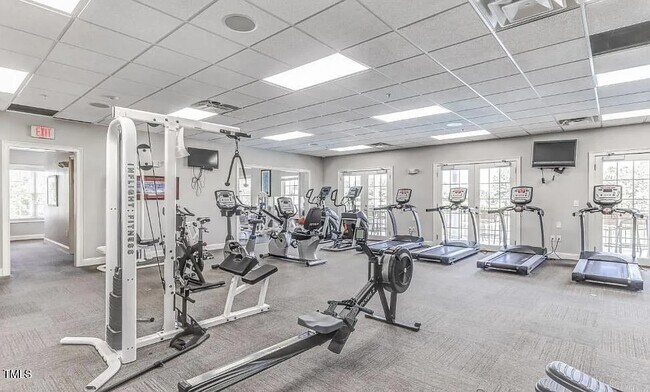 Building Photo - 633 Democracy St