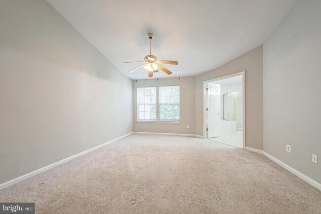 Building Photo - 43122 Forest Edge Square