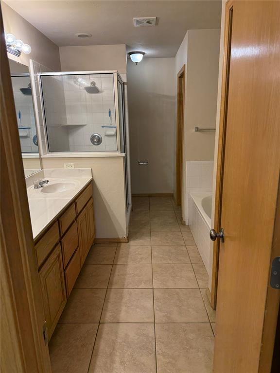 Building Photo - 716 Eastridge Dr