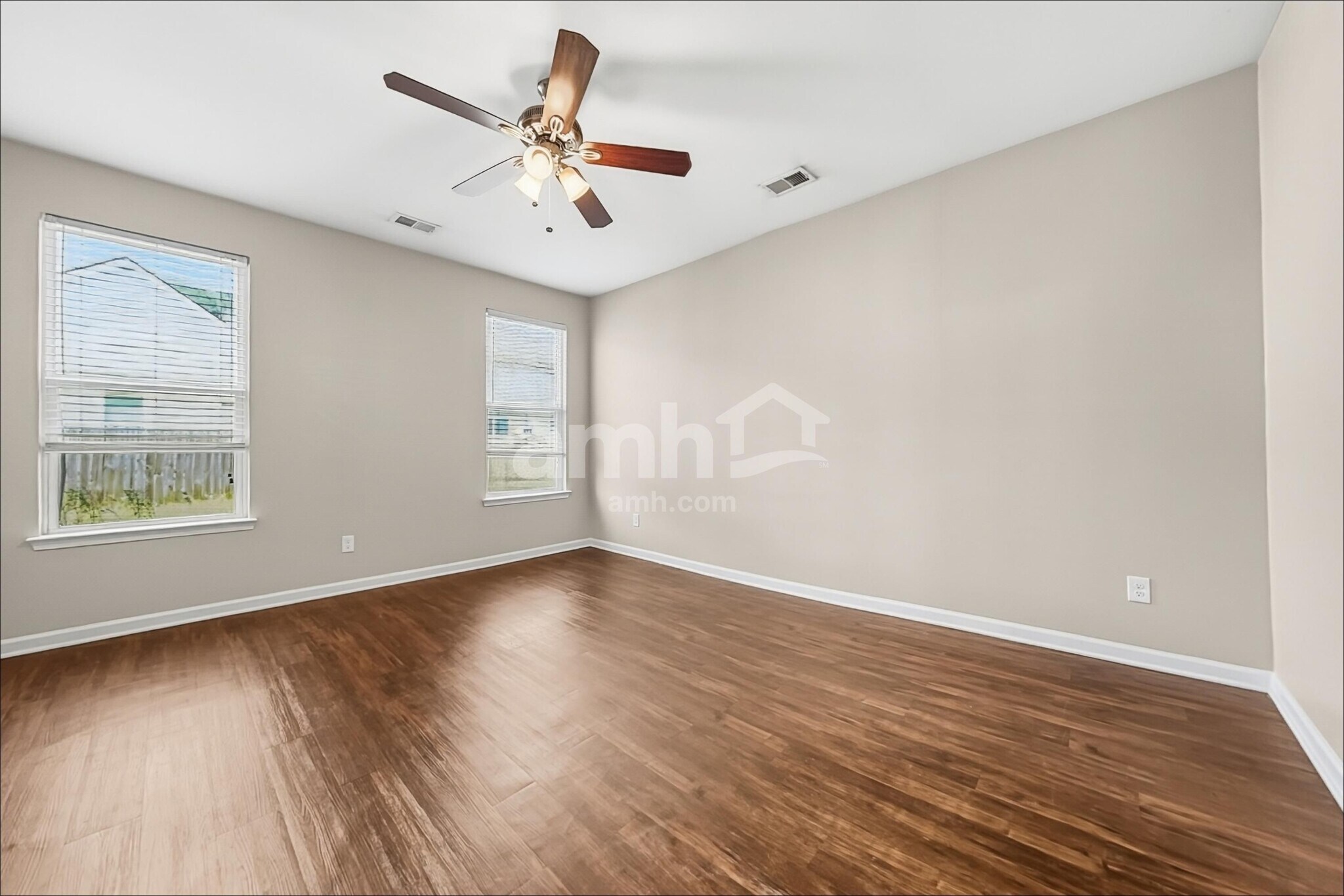 Building Photo - 112 Orleans Ct