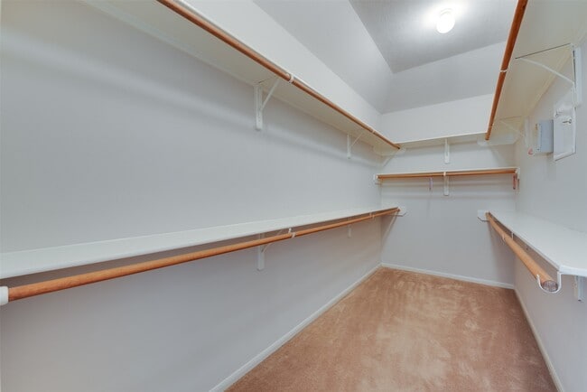 Building Photo - 1903 Blue Water Bay Dr