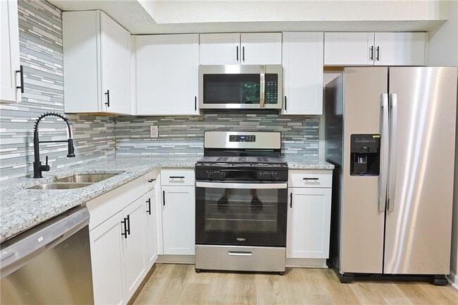 Building Photo - 4411 Flakes Mill Rd