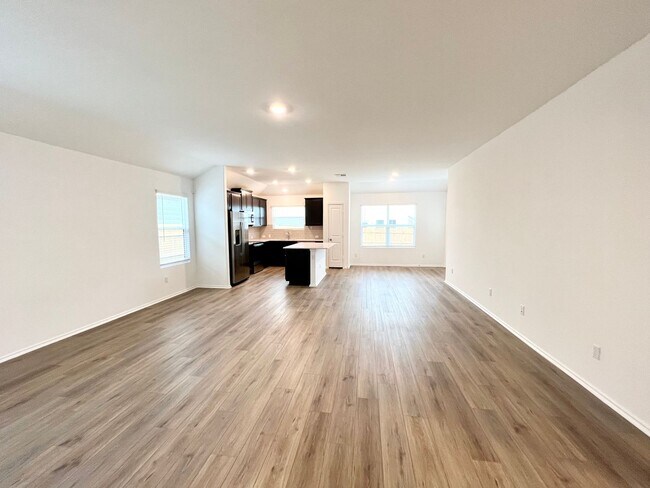 Building Photo - Jarrell Home For Lease