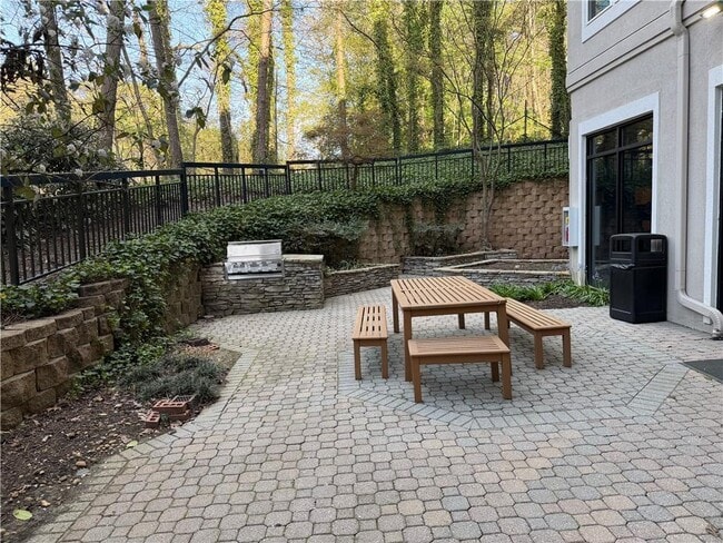 Building Photo - 2511 River Green Dr NW