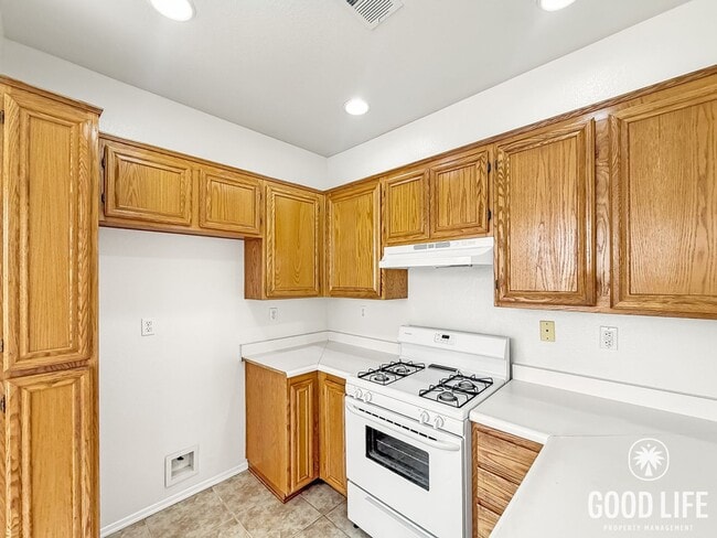 Building Photo - Spacious 3bd/3ba Located in Miramar Ranch North!