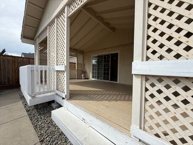 Building Photo - Beautiful Home In The Heart of Berryessa Area