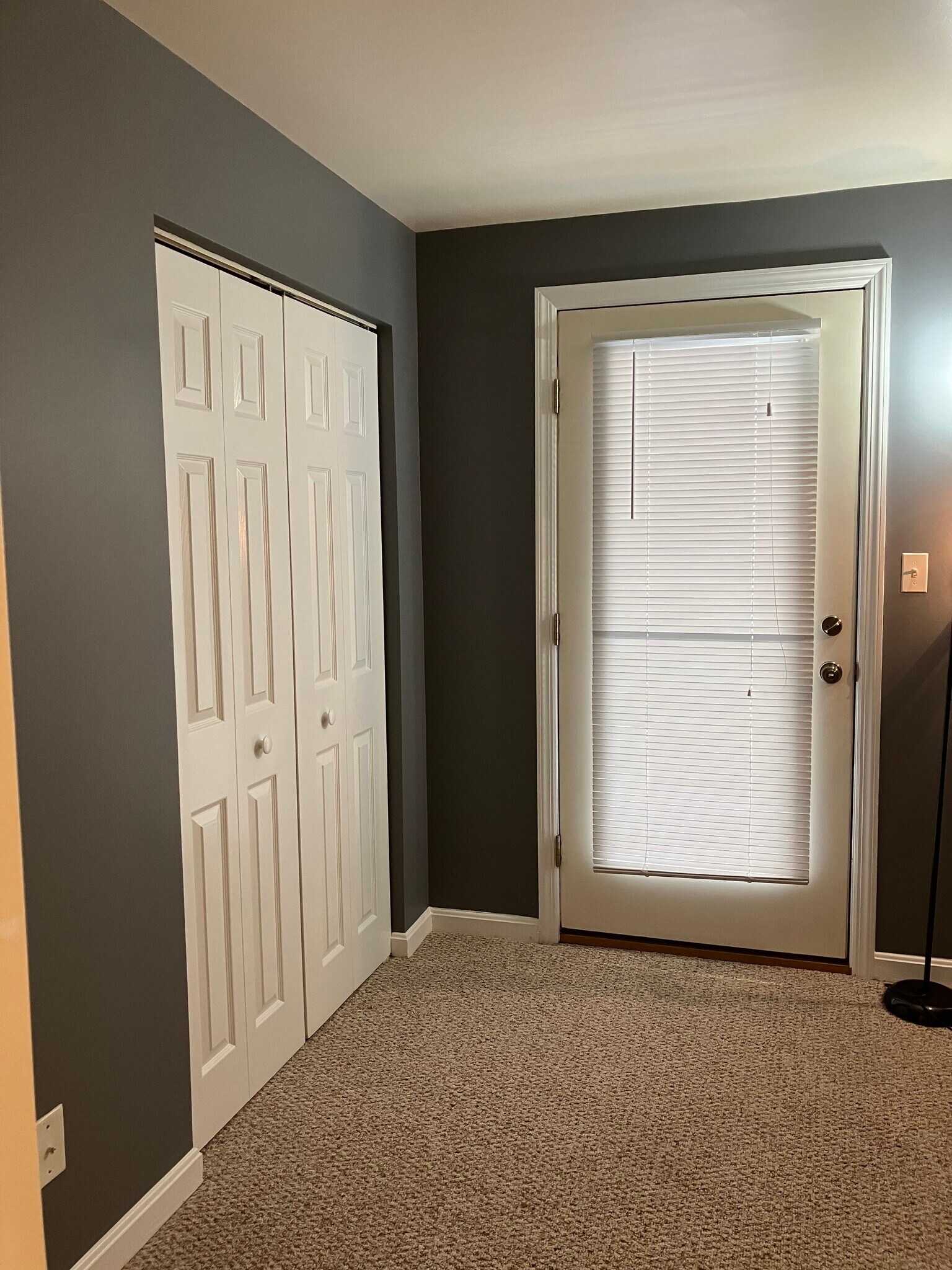 Building Photo - 2 E Wheeling St