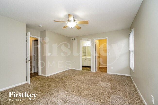 Building Photo - 2673 Cross Creek Ave