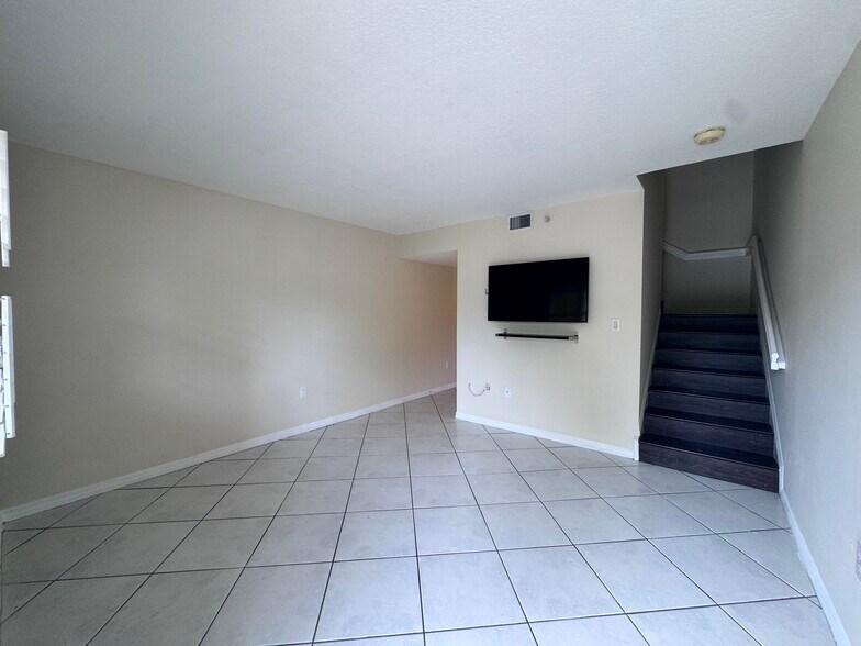 Living Room - 12625 SW 91st St