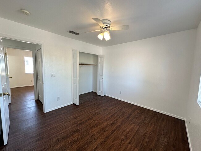 Building Photo - 6527 Nielsen Way