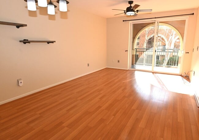 Building Photo - 1390 Saddle Rack St