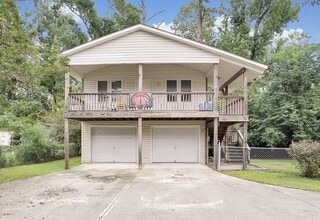 Building Photo - 2 Bed 2 Bath with 2 car Garage Located in Midtown