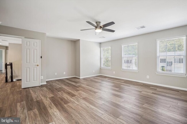 Building Photo - 2973 Myrtlewood Dr