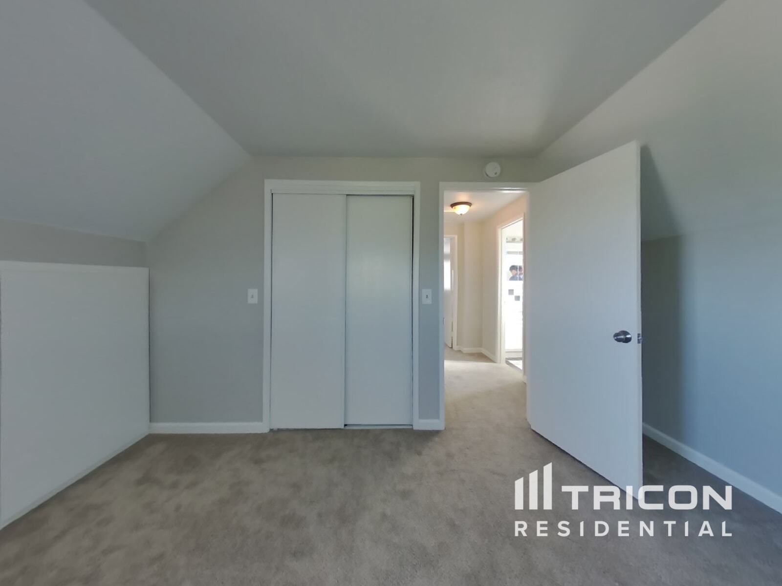 Building Photo - 344 Gardenia Cir