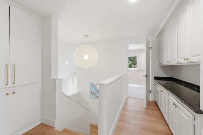 Building Photo - 28751 King Arthur Ct