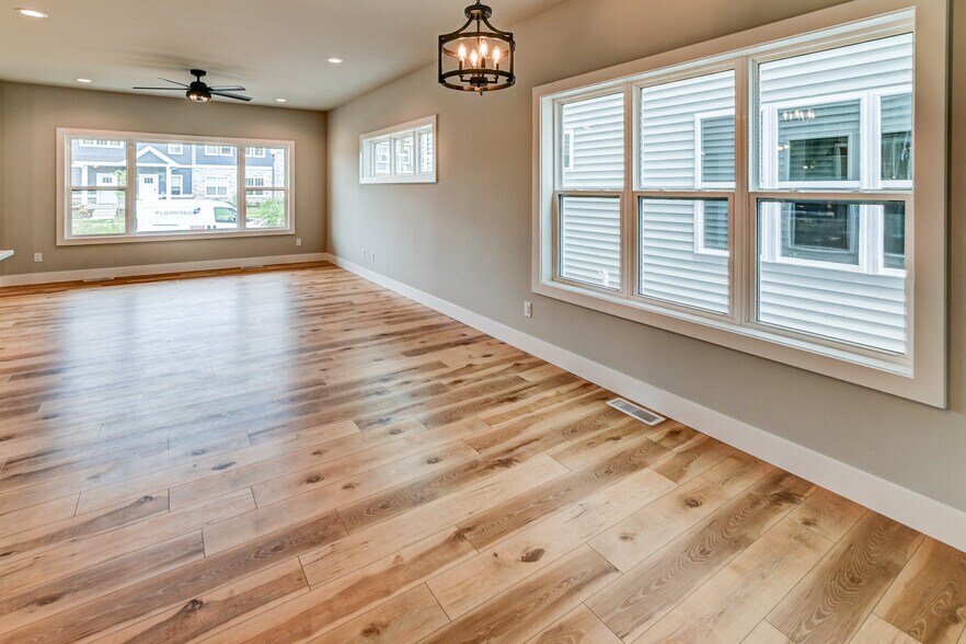 Building Photo - 4863 Lacy Rd