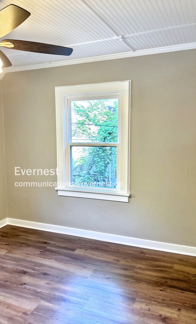 Building Photo - 118 Brentwood Dr