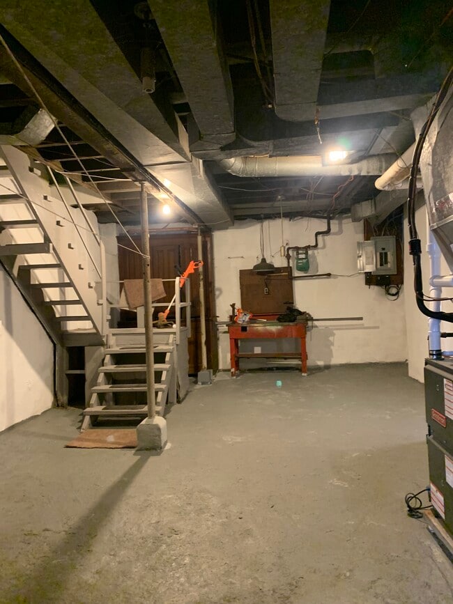 Building Photo - 2017 Veronica St