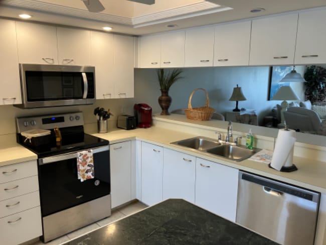 Building Photo - 12181 Kelly Sands Way