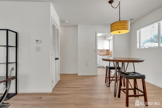 Building Photo - 603 Jacob Ct