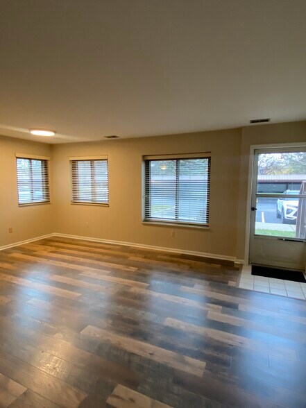 Dining Area - 27729 Harrison Woods Ln