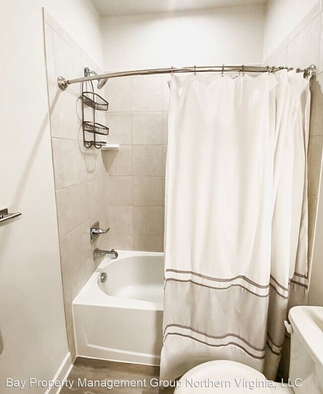 Building Photo - 4 br, 3.5 bath House - 7751 Blackburn Ridg...