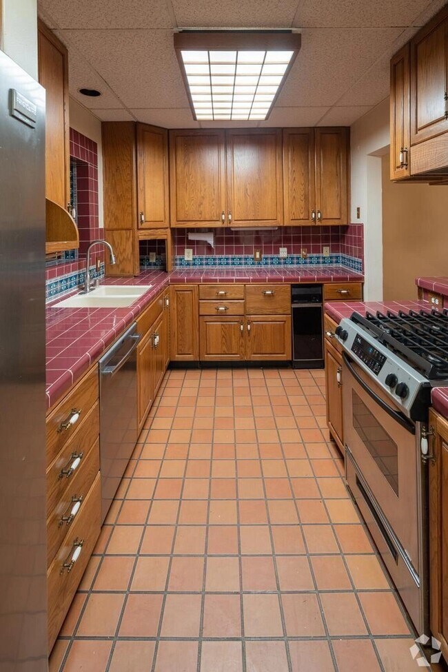 Interior Photo - 1757 E Ocean Blvd