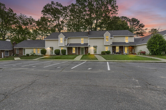 Primary Photo - 2501 St Christopher Cir SW